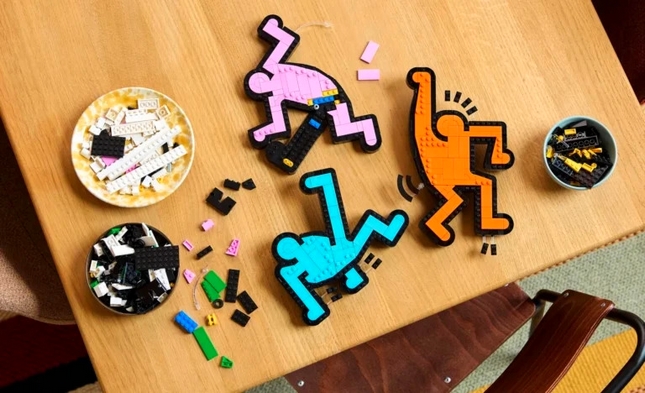 keith haring lego 03